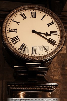 时光的金属诗篇 论精美钟表的艺术与灵魂